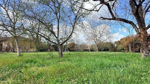 À vendre Terrain à bâtir de 1000 m2 à Villaudric - 31620