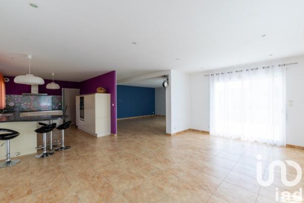 Maison 8 pièces de 194 m² à Ouzouer-sur-Loire (45570)