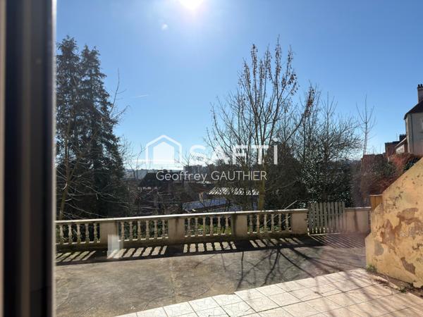 En centre ville RDC lumineux.