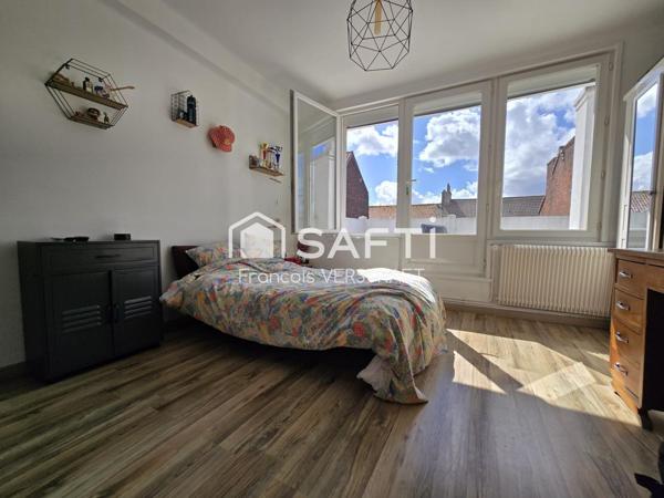 Maison de Maître de 217m2, 6 chambres , 2 terrasses, ascenseur, adapté PMR