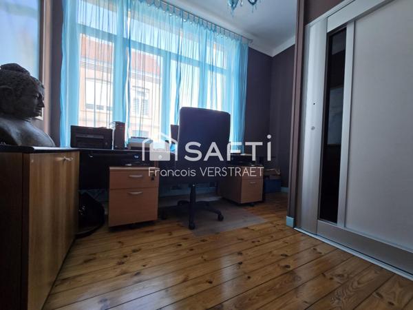 Maison de Maître de 217m2, 6 chambres , 2 terrasses, ascenseur, adapté PMR