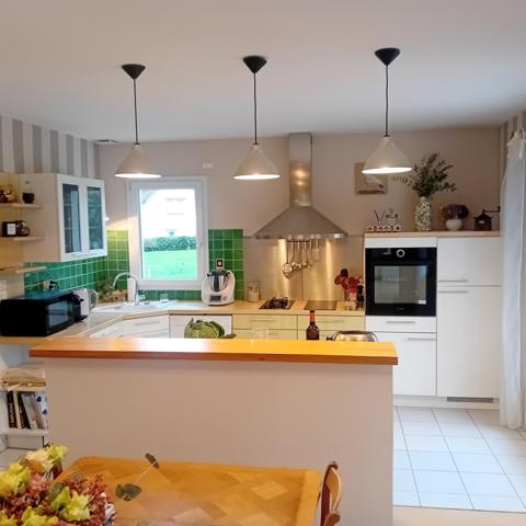 Maison comtemporaine-Secteur prisé des hauts de Bernay. A 1h30 de Paris.