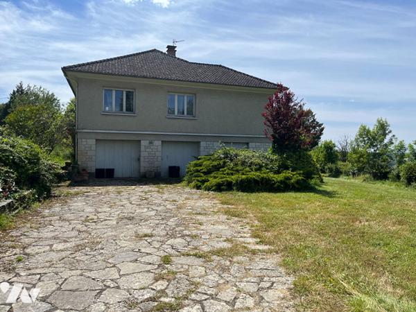 Maison bourgeoise avec piscine et magnifique vue