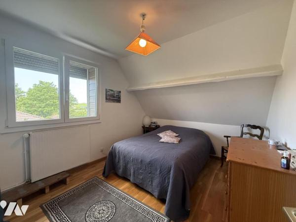 EXCLUSIVITE- GUEUX - Maison de type 9 de 189m² sur 1022m² avec piscine