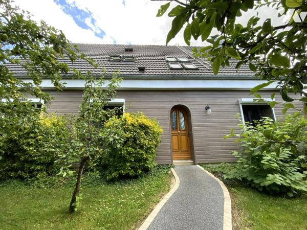 EXCLUSIVITE- GUEUX - Maison de type 9 de 189m² sur 1022m² avec piscine