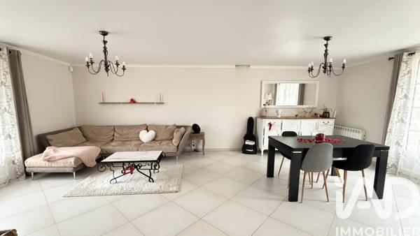 Maison à vendre 6 pièces 130 m² Dammarie-les-Lys