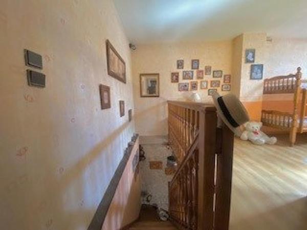 Maison à FOLLAINVILLE-DENNEMONT, 78520 - 8 pièces 162m²