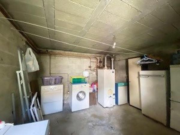 Maison à FOLLAINVILLE-DENNEMONT, 78520 - 8 pièces 162m²