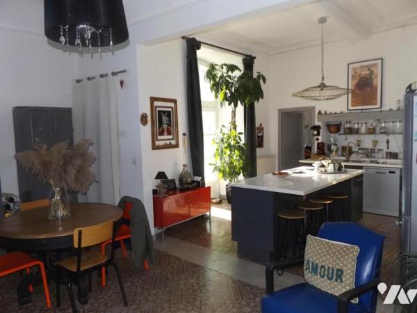 Superbe Hôtel particulier avec terrasses, 4 appartements actuels et 250 m² aménageables