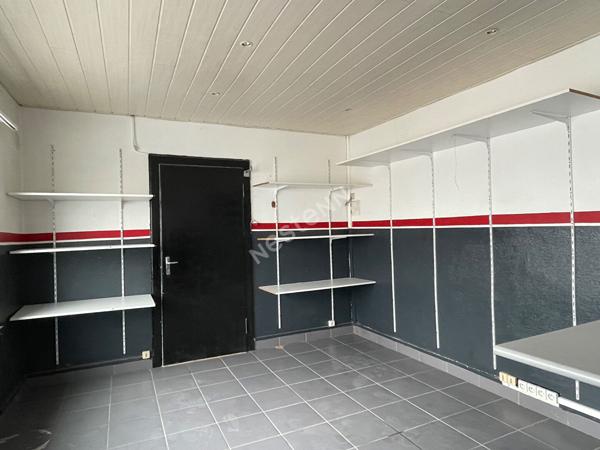 Cellule commerciale ou d'activité  450 m2  .