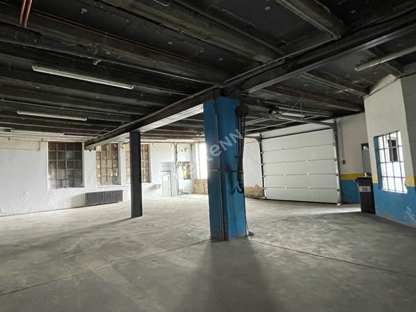 Cellule commerciale ou d'activité  450 m2  .