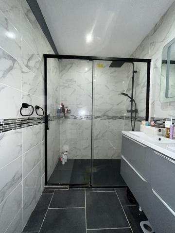 Mauvezin (32120) Maison rénovée 3 chambres – Jardin – Vue campagne