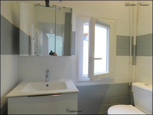 Dpt Bouches du Rhône (13), à louer LA CIOTAT appartement T2 de 40,32 m²