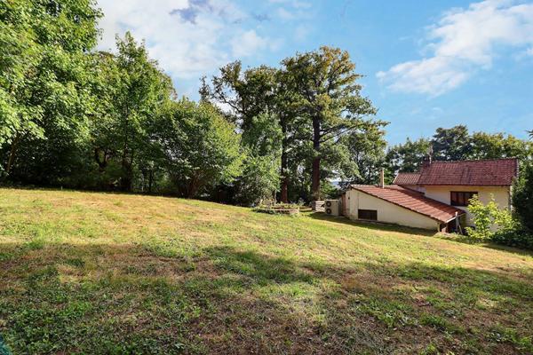 Maison Saint Leu La Foret 6 pièces sur 8141m² + HANGAR + DEPENDANCE