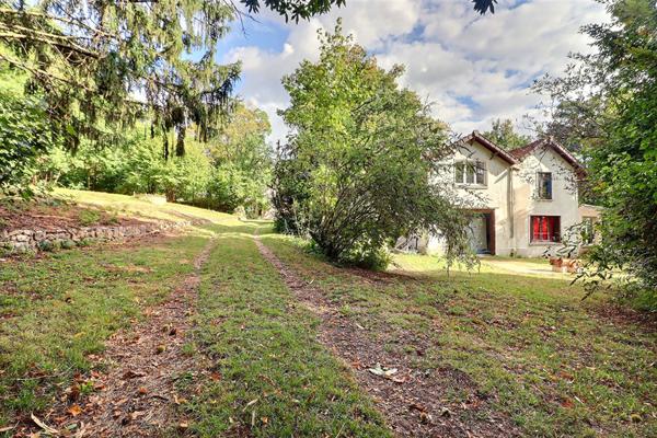 Maison Saint Leu La Foret 6 pièces sur 8141m² + HANGAR + DEPENDANCE