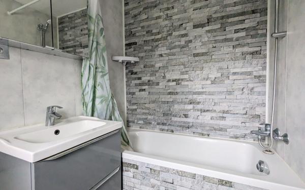 Maison à vendre    3 pièces • 73,19 m2 Saint-Thibault-des-Vignes