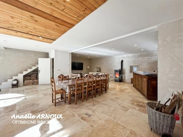 Magnifique ancienne ferme en pierre rénovée