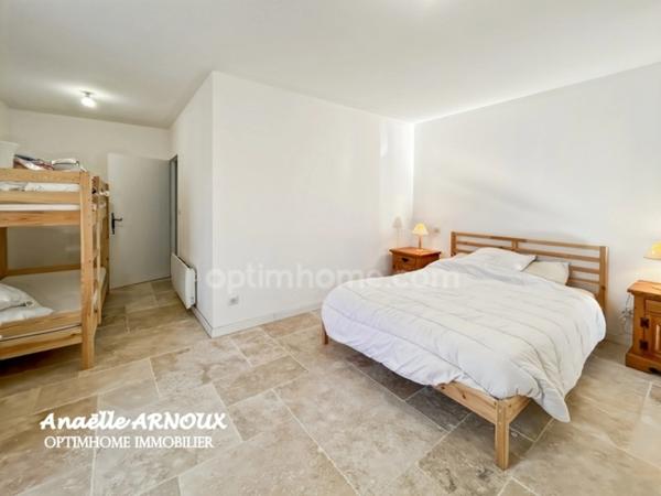 Magnifique ancienne ferme en pierre rénovée