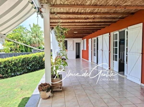 Maison à vendre 5 pièces à Baie Mahault (97122)