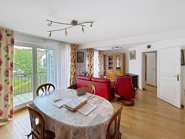 Appartement centre-ville de LAMORLAYE