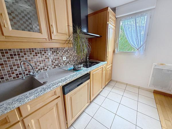 Appartement centre-ville de LAMORLAYE