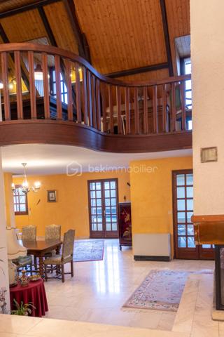 Maison traditionnelle de 210 m²