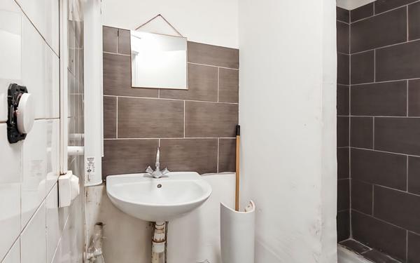 Appartement à vendre    2 pièces •  Stains