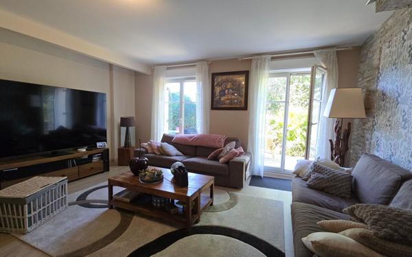 Maison à vendre    5 pièces •  Lisses