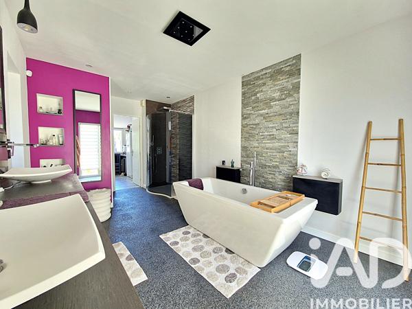 Maison à vendre 8 pièces 214 m² Divatte-sur-Loire