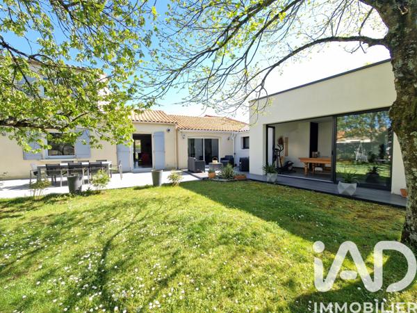 Maison à vendre 8 pièces 214 m² Divatte-sur-Loire