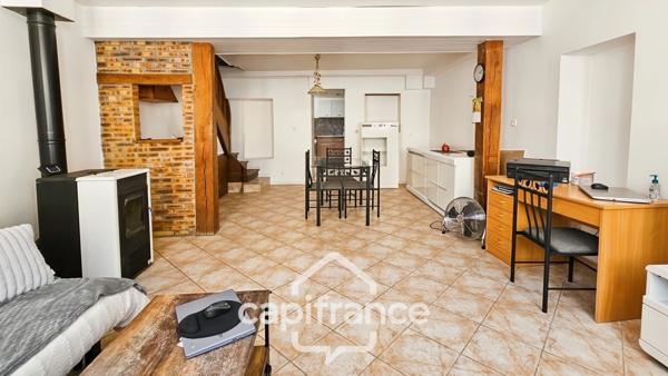 Charmante maison de ville fonctionnelle sur trois niveaux- terrasse au calme- Idéal famille ou investissement-
