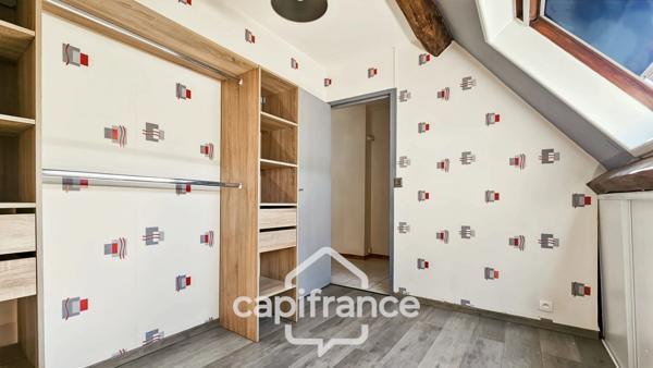 Charmante maison de ville fonctionnelle sur trois niveaux- terrasse au calme- Idéal famille ou investissement-