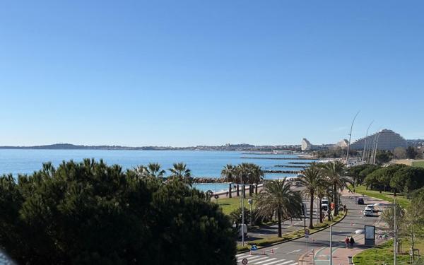 Appartement à vendre    3 pièces • 66,03 m2 Cagnes-sur-Mer