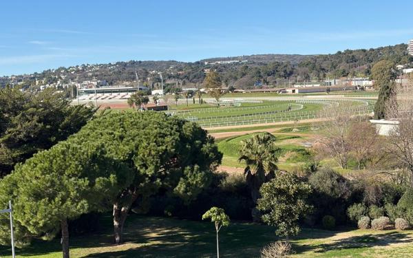 Appartement à vendre    3 pièces • 66,03 m2 Cagnes-sur-Mer