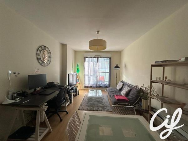 Appartement T3 NANTES Champ de Mars - 61.25 m2  230 000 Euros