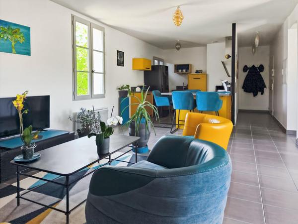 Appartement Salies De Bearn 2 pièce(s) 61 m2