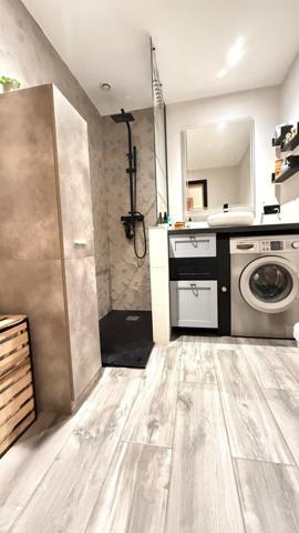 Deux appartements lumineux avec terrasses et vues