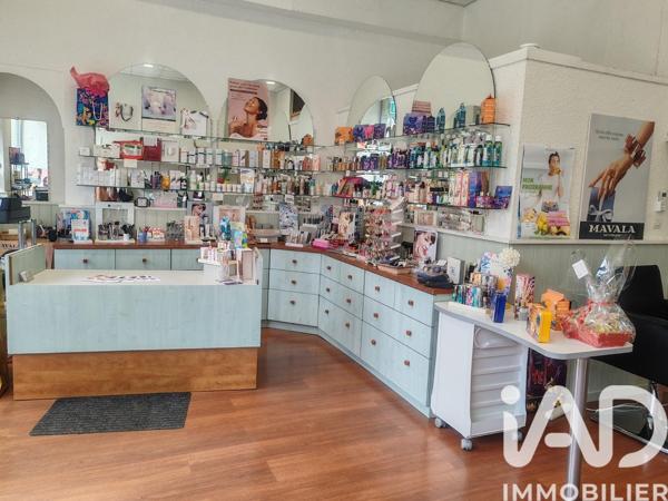 Esthétique, Coiffure​ à vendre 54,25 m² Saint-Martin-d'Uriage