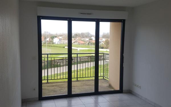 Appartement à louer    2 pièces •  Aire-sur-l'Adour