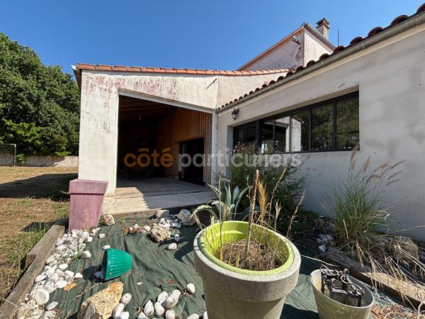 Location
                Maison120 m² - 2 Pièces -
                    ARVERT (17530)