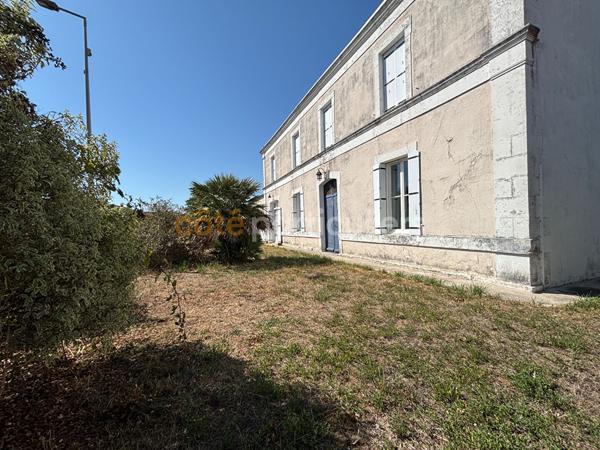 Location
                Maison120 m² - 2 Pièces -
                    ARVERT (17530)