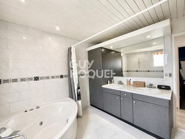 Maison SCLOS CONTE5 pièces 111.65 m2