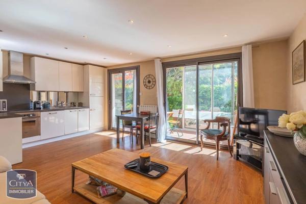 Appartement à vendre 3 pièces 53m² Sanary-sur-Mer (83110)