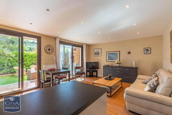 Appartement à vendre 3 pièces 53m² Sanary-sur-Mer (83110)