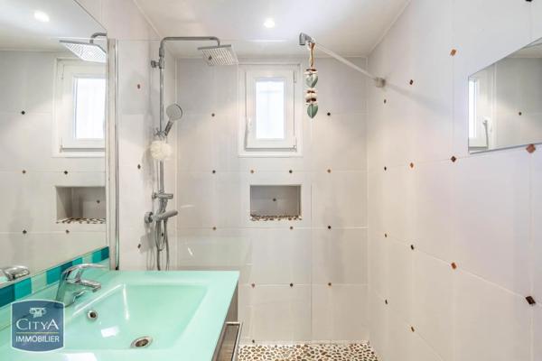 Appartement à vendre 3 pièces 53m² Sanary-sur-Mer (83110)