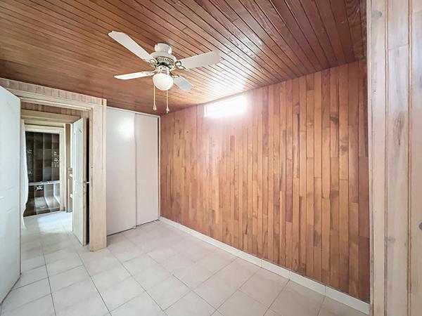 Maison de Ville mitoyenne de 5 pièces 116 m² avec fort potentiel Hypercentre d'AIX LES BAINS avec stationnement