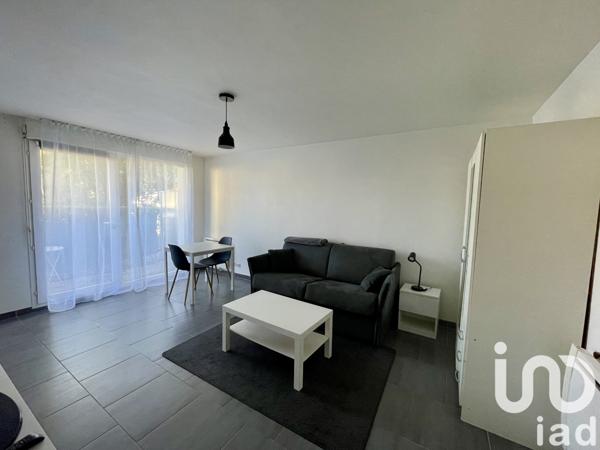 Location appartement 1 pièce 26 m² Lieusaint