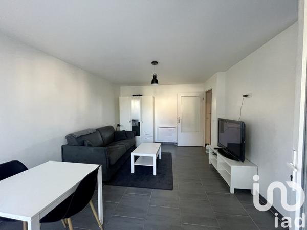 Location appartement 1 pièce 26 m² Lieusaint