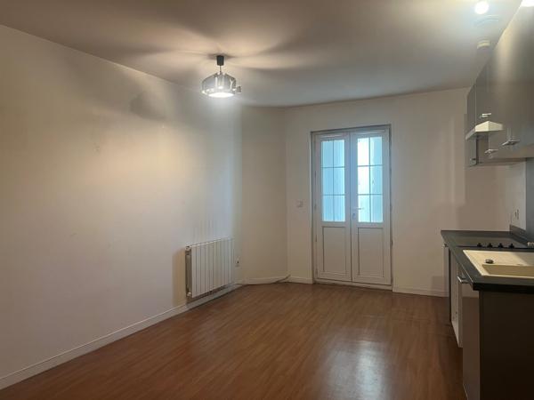 Appartement T2 - Balcon - Parking - Cellier