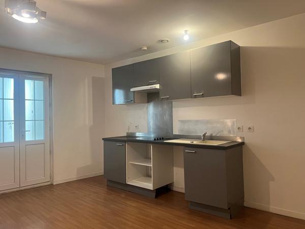 Appartement T2 - Balcon - Parking - Cellier